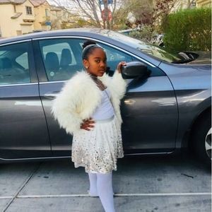 Meet your Posher, Derrick